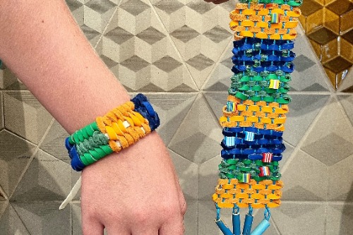zelfgeweven armbandjes
