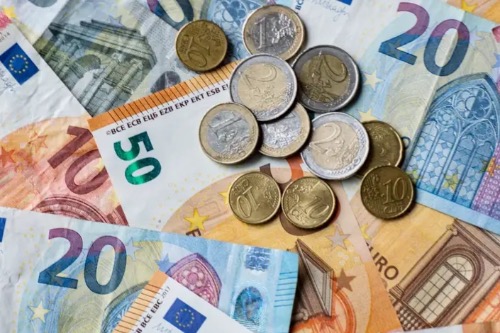 Euro bankbiljetten en munten