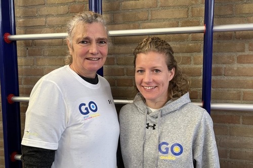 Foto van GO Fit-beweegcoaches Ine van Liempd en Annika Jabroer.